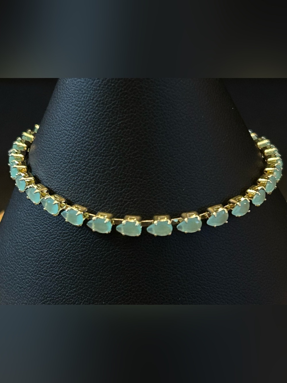 Beautiful Gold-Tone Bracelet with Pale Jade Green Pear-shape Crystal Stones